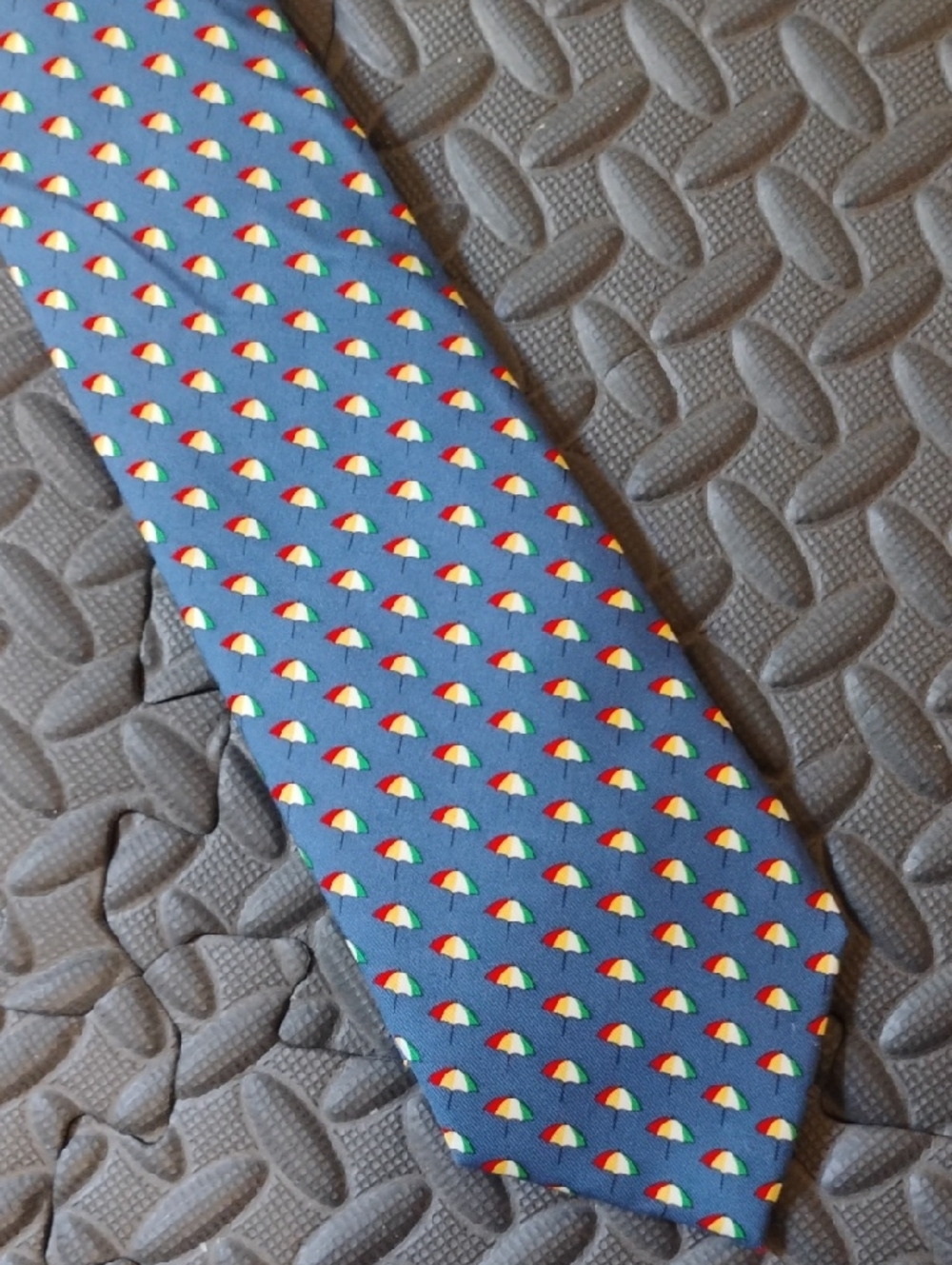 Vineyard Vines Blue Tie with Multicolor Umbrella Motif